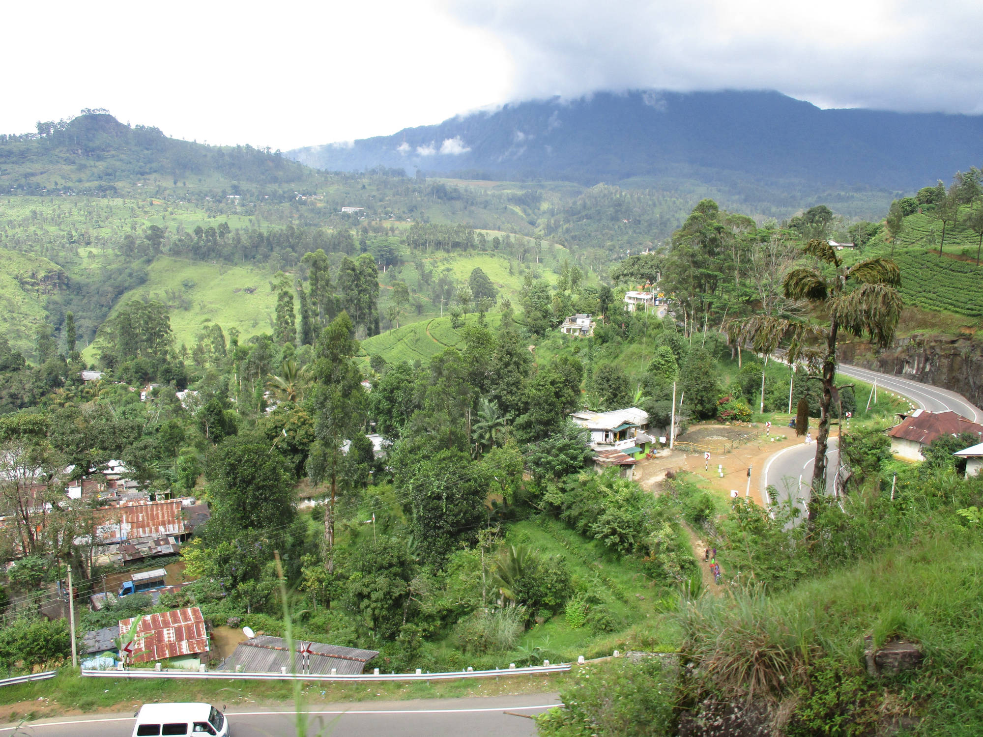 Sri Lanka Hochland, Zugfahrt von Peradeniya nach Nanu-Oya