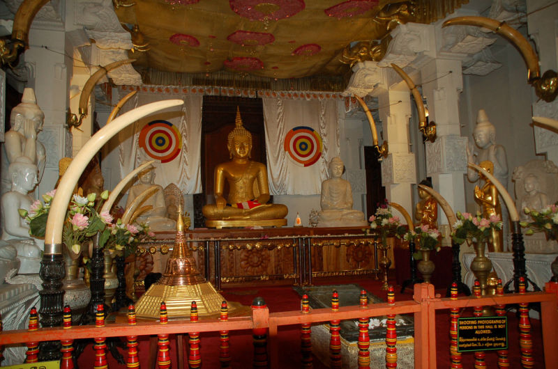Sri Dalada Maligawa - Zahntempel in Kandy