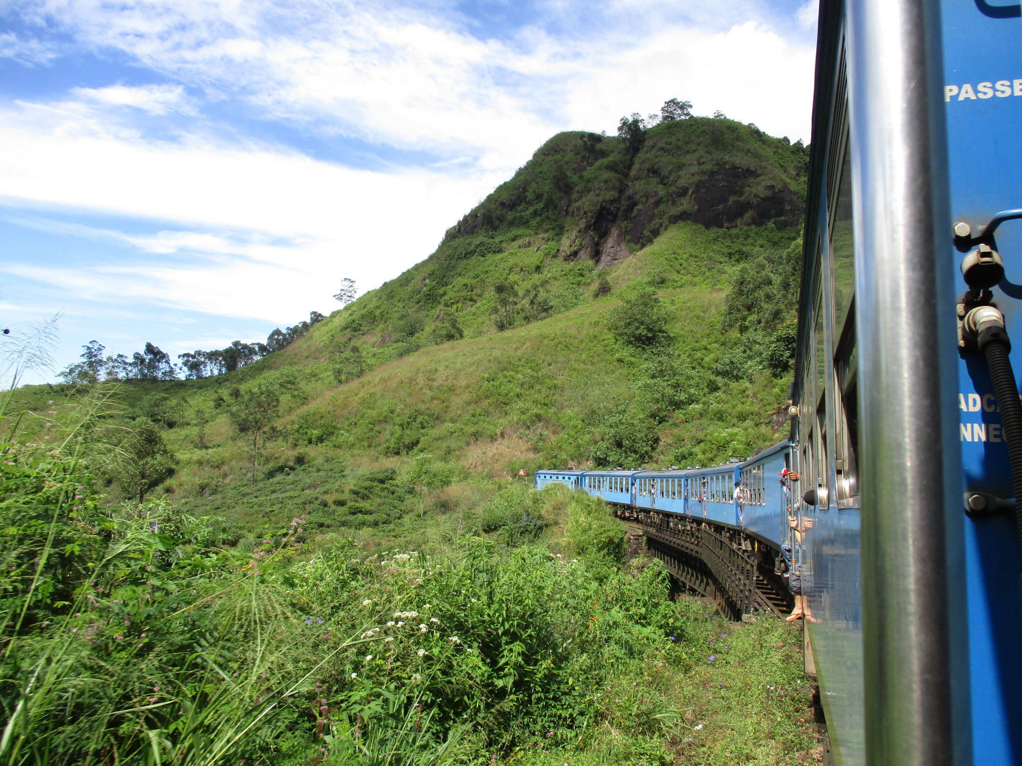 Sri Lanka Hochland, Zugfahrt von Peradeniya nach Nanu-Oya